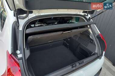 Внедорожник / Кроссовер Peugeot 3008 2011 в 