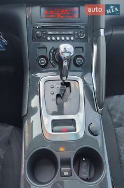 Внедорожник / Кроссовер Peugeot 3008 2011 в 