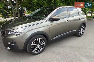 Внедорожник / Кроссовер Peugeot 3008 2017 в 