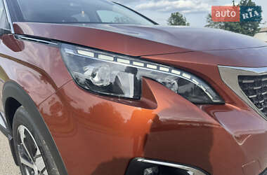 Внедорожник / Кроссовер Peugeot 3008 2018 в 