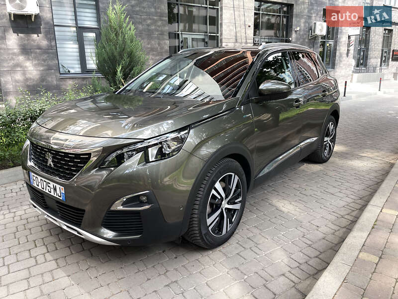 Позашляховик / Кросовер Peugeot 3008 2020 в 