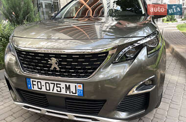 Позашляховик / Кросовер Peugeot 3008 2020 в 