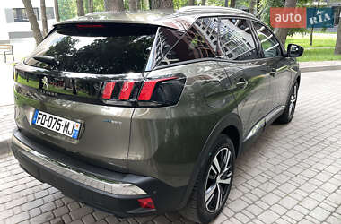 Позашляховик / Кросовер Peugeot 3008 2020 в 