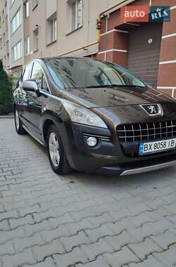 Внедорожник / Кроссовер Peugeot 3008 2010 в 