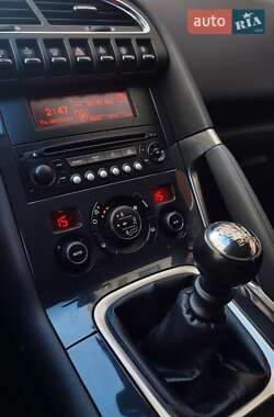 Внедорожник / Кроссовер Peugeot 3008 2010 в 