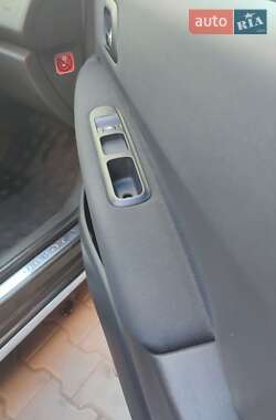 Внедорожник / Кроссовер Peugeot 3008 2010 в 