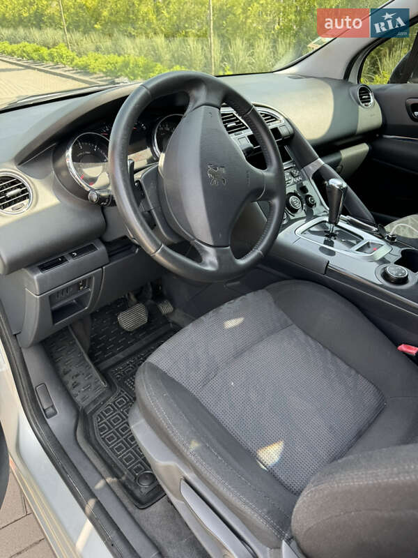 Позашляховик / Кросовер Peugeot 3008 2010 в Львові