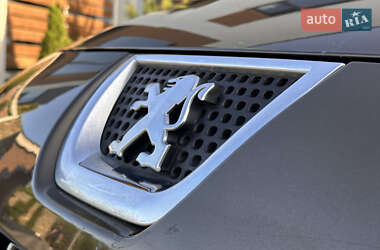 Внедорожник / Кроссовер Peugeot 3008 2011 в 