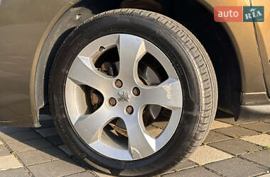 Внедорожник / Кроссовер Peugeot 3008 2011 в 