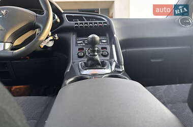 Внедорожник / Кроссовер Peugeot 3008 2011 в 