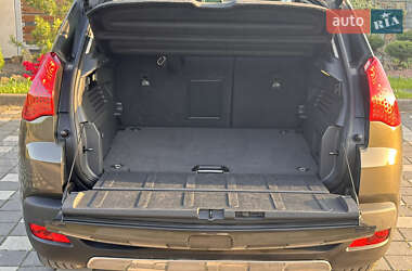 Внедорожник / Кроссовер Peugeot 3008 2011 в 