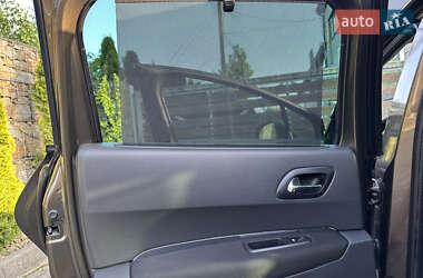 Внедорожник / Кроссовер Peugeot 3008 2011 в 