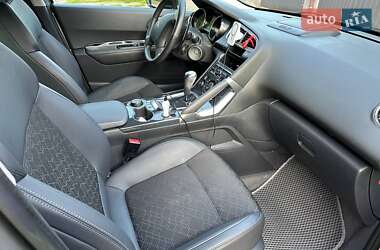 Позашляховик / Кросовер Peugeot 3008 2014 в 