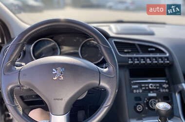 Внедорожник / Кроссовер Peugeot 3008 2009 в 