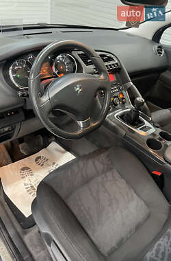 Внедорожник / Кроссовер Peugeot 3008 2012 в 