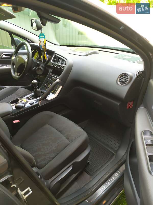 Позашляховик / Кросовер Peugeot 3008 2013 в Буську фото 9 Позашляховик / Кросовер Peugeot 3008 2013 в Буську