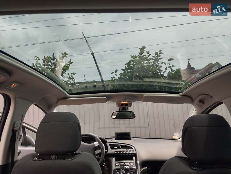 Позашляховик / Кросовер Peugeot 3008 2012 в Вишгороді