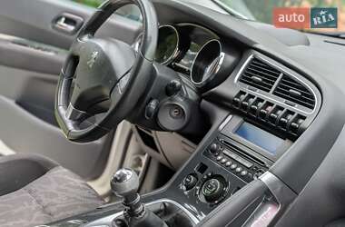 Внедорожник / Кроссовер Peugeot 3008 2011 в 