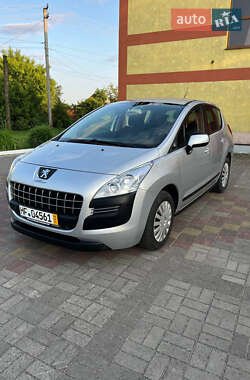 Внедорожник / Кроссовер Peugeot 3008 2010 в Сарнах