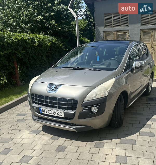 Позашляховик / Кросовер Peugeot 3008 2009 в Івано-Франківську