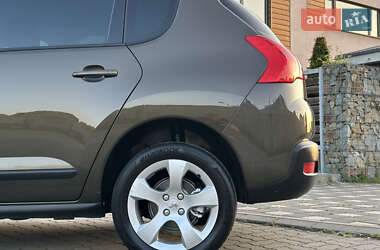 Внедорожник / Кроссовер Peugeot 3008 2011 в 