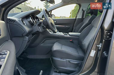 Внедорожник / Кроссовер Peugeot 3008 2011 в 
