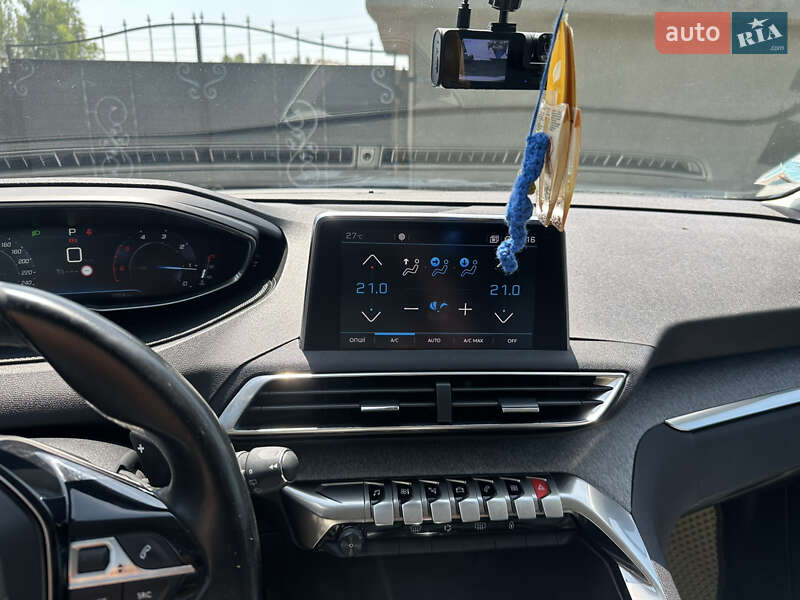 Позашляховик / Кросовер Peugeot 3008 2017 в Шепетівці