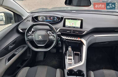 Внедорожник / Кроссовер Peugeot 3008 2020 в 