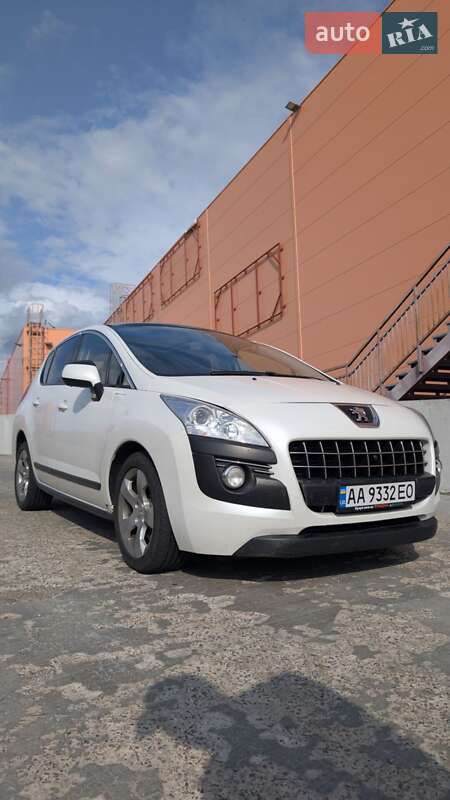Позашляховик / Кросовер Peugeot 3008 2010 в Києві