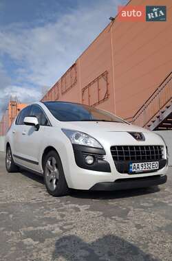 Внедорожник / Кроссовер Peugeot 3008 2010 в 