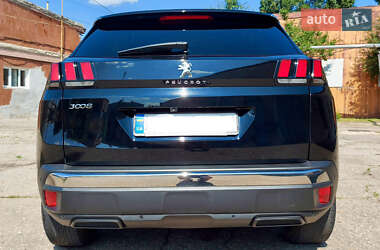 Позашляховик / Кросовер Peugeot 3008 2019 в 