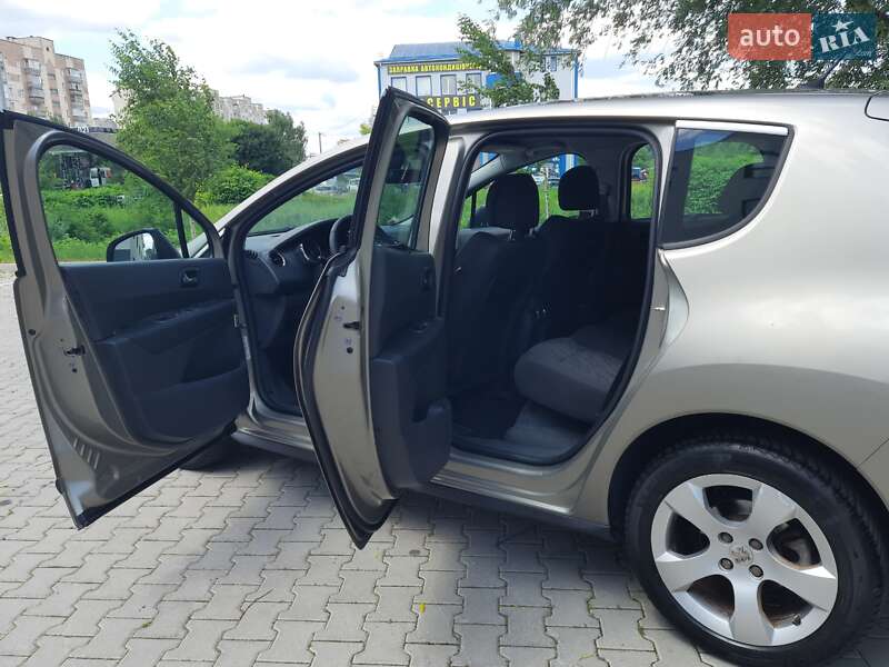 Позашляховик / Кросовер Peugeot 3008 2009 в Хмельницькому