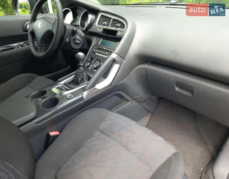 Позашляховик / Кросовер Peugeot 3008 2009 в Хмельницькому