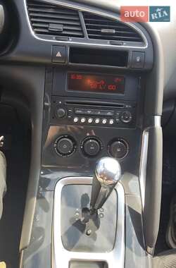 Внедорожник / Кроссовер Peugeot 3008 2011 в 