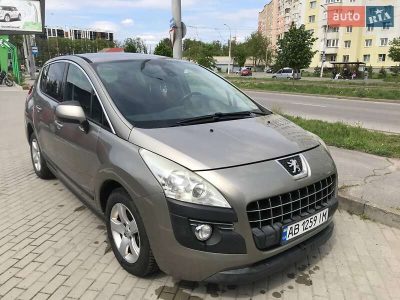Позашляховик / Кросовер Peugeot 3008 2011 в Вінниці