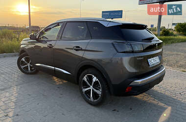 Внедорожник / Кроссовер Peugeot 3008 2023 в 