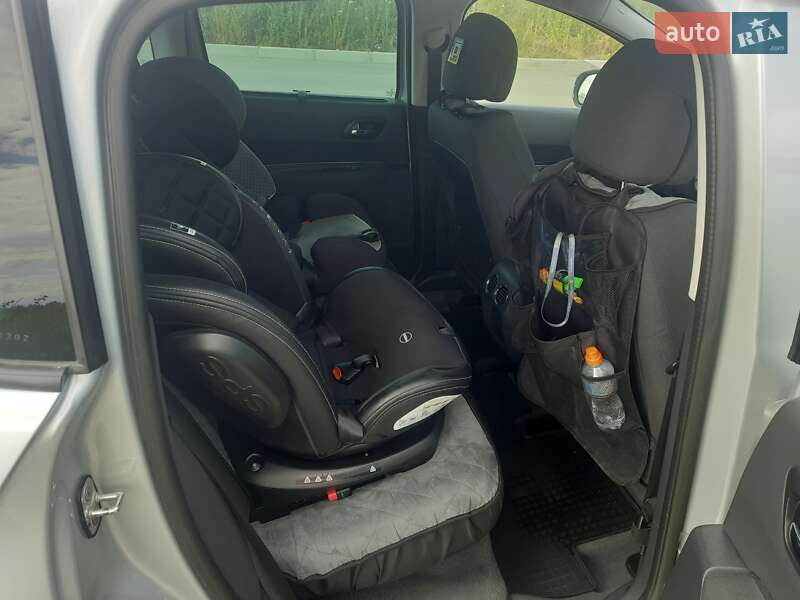 Внедорожник / Кроссовер Peugeot 3008 2014 в Дубно