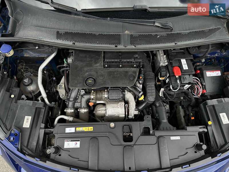 Позашляховик / Кросовер Peugeot 3008 2018 в Києві