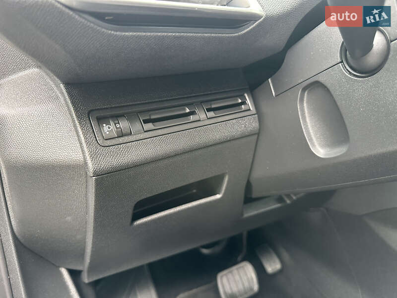 Позашляховик / Кросовер Peugeot 3008 2019 в Лопатині
