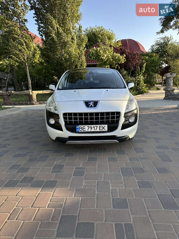 Позашляховик / Кросовер Peugeot 3008 2012 в Миколаєві
