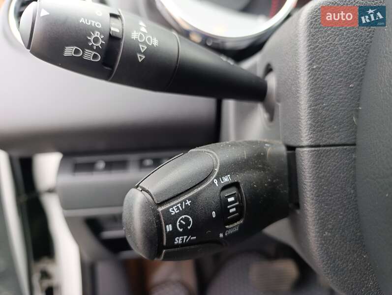 Позашляховик / Кросовер Peugeot 3008 2016 в Харкові