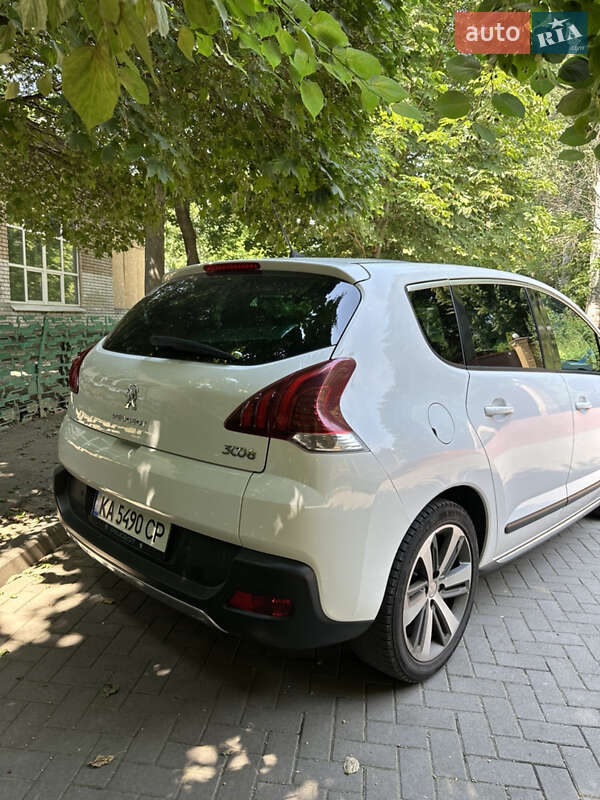 Позашляховик / Кросовер Peugeot 3008 2015 в Запоріжжі