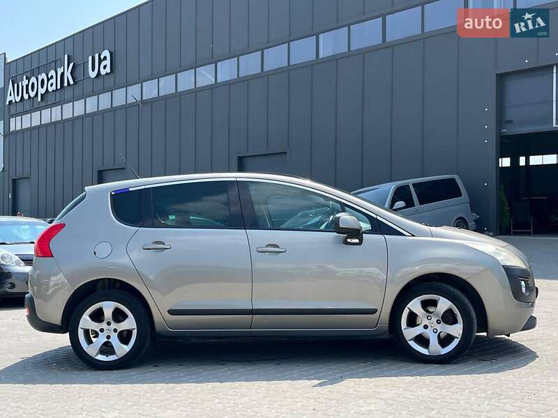 Позашляховик / Кросовер Peugeot 3008 2009 в Львові