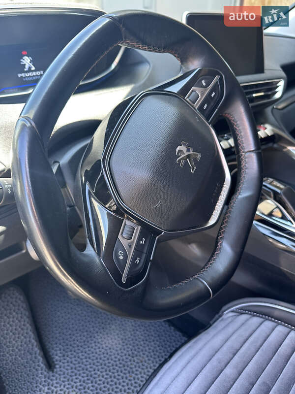 Позашляховик / Кросовер Peugeot 3008 2017 в Стрию