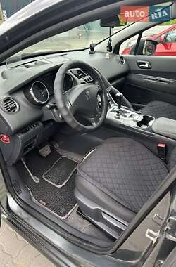 Позашляховик / Кросовер Peugeot 3008 2011 в Львові