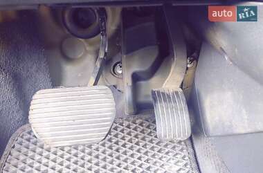 Позашляховик / Кросовер Peugeot 3008 2010 в 