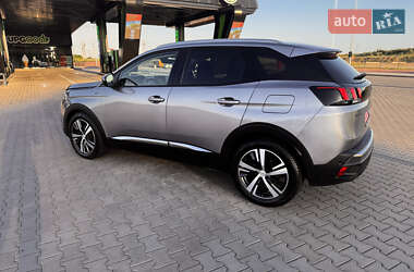 Позашляховик / Кросовер Peugeot 3008 2021 в 