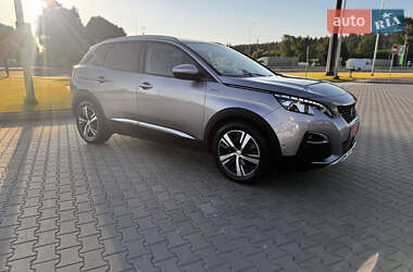 Позашляховик / Кросовер Peugeot 3008 2021 в 