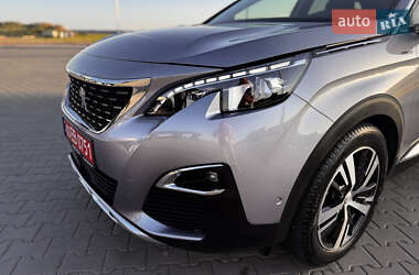 Позашляховик / Кросовер Peugeot 3008 2021 в 