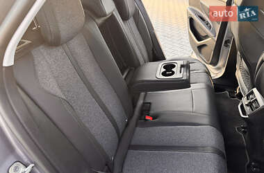 Позашляховик / Кросовер Peugeot 3008 2021 в 